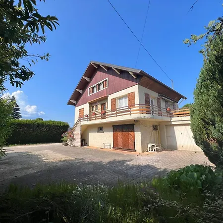 Countryside Retreat, Jacuzzi, Panoramic Views Hébergement de vacances Champagne-en-Valromey