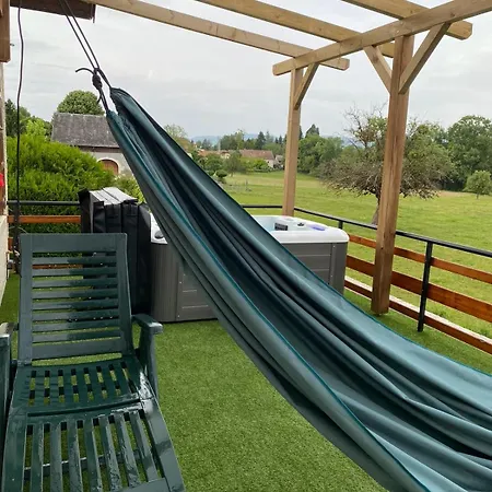 Countryside Retreat, Jacuzzi, Panoramic Views *